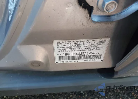 1998 Honda Accord Lx из США, поврежденный, VIN 1HGCG5643WA145621